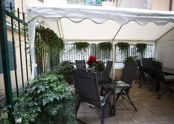 Flatinrome Trastevere Deluxe Рим