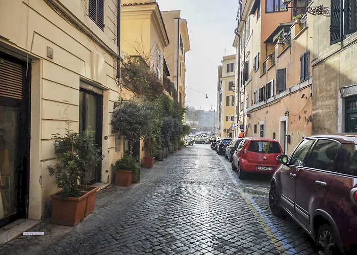 Flatinrome Trastevere Deluxe 3*